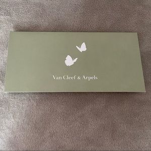 Van Cleef & Arpels envelope new